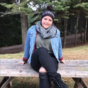 Meet your Posher, Destiny